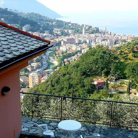 Villa Faveto Sleeps 20 With Pool