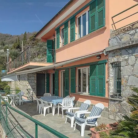 Faveto Sleeps 20 With Pool Recco
