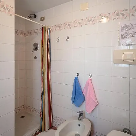 Villa Faveto Sleeps 20 With Pool *