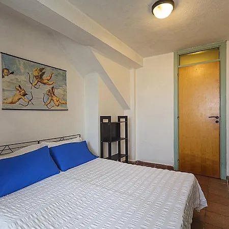Faveto Sleeps 20 With Pool * Recco