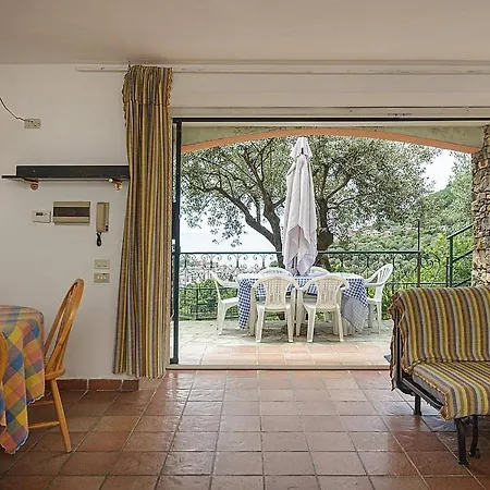 Faveto Sleeps 20 With Pool